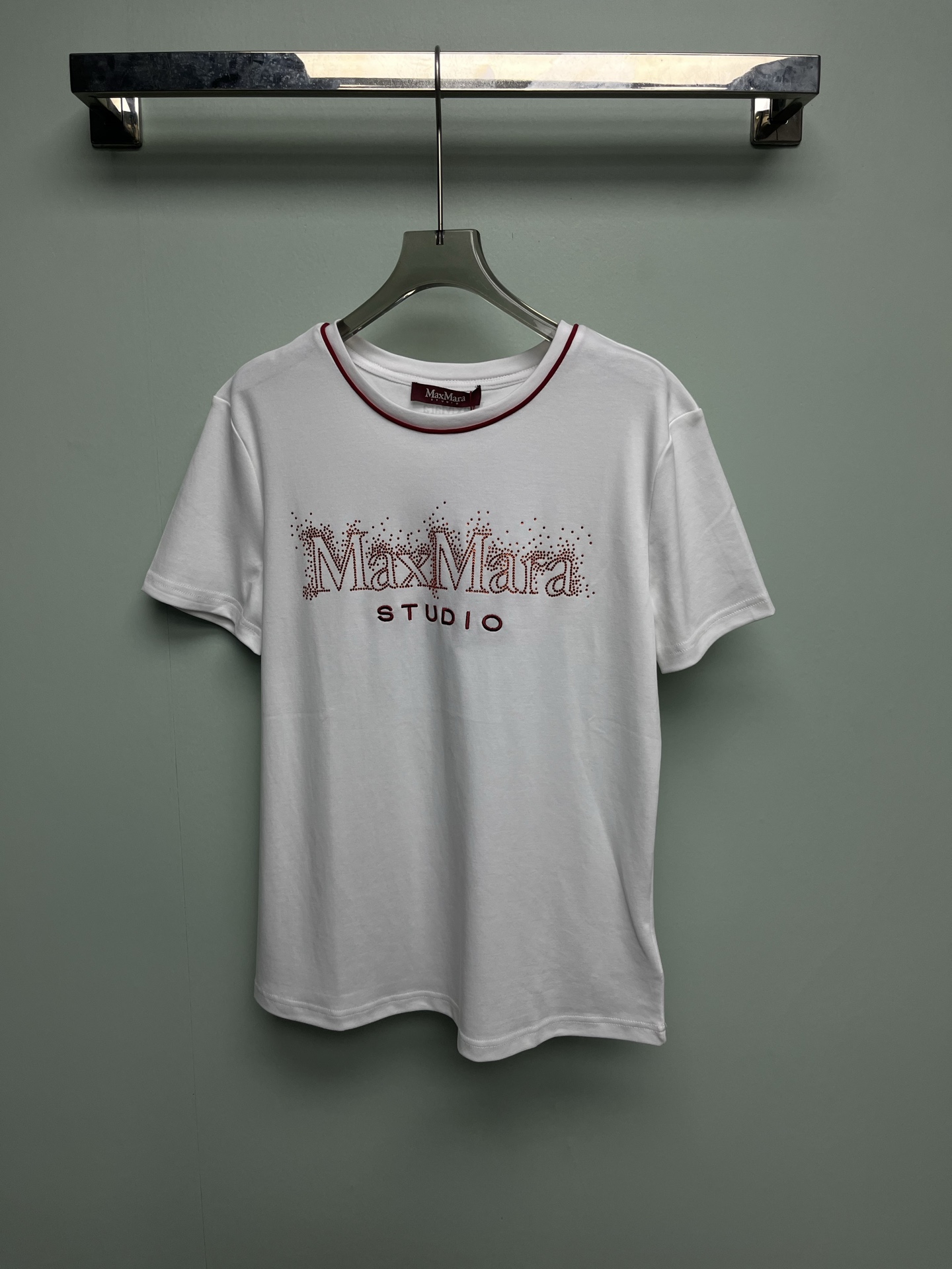 Women's short sleeves